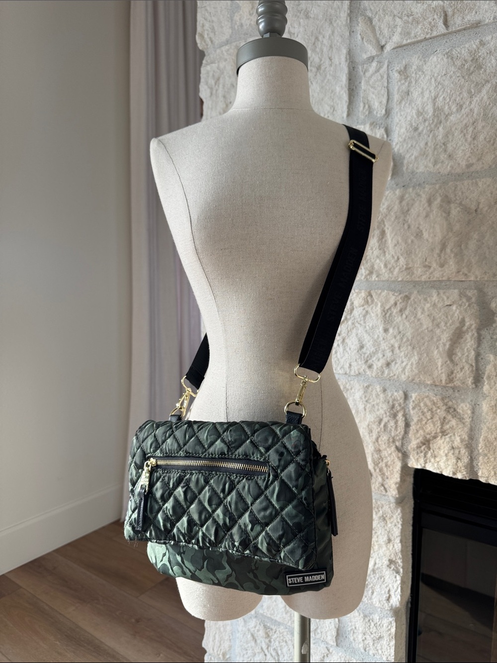 NWOT Steve Madden Quilted Green Camo Crossbody